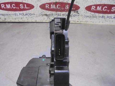 Foto 4ª: Cerradura Puerta Trasera Derecha Kia Carens BASIC 116CV 85KW [D4FD] (2015)