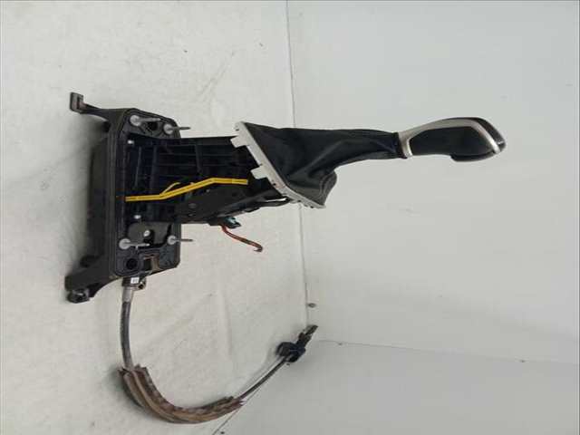 Foto 3ª: Palanca de Cambio Volkswagen Tiguan 2.0 TDI 150CV 110KW [DFGA,DTSA,DTSB] (2023)