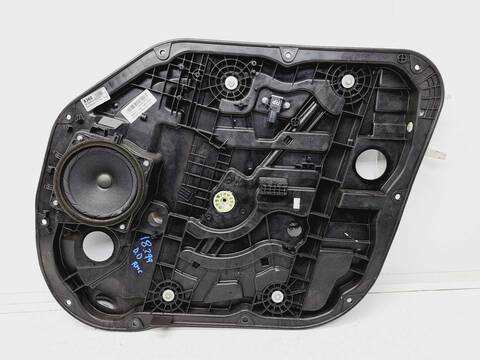 Foto 1ª: Elevalunas Eléctrico Delantero Derecho Kia Carens BASIC 116CV 85KW [D4FD] (2018)