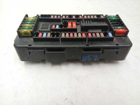 Foto 2ª: Caja Reles Fusibles Bmw Serie 3 315 320D BERLINA 184CV 135KW [N47D20C] (2014)