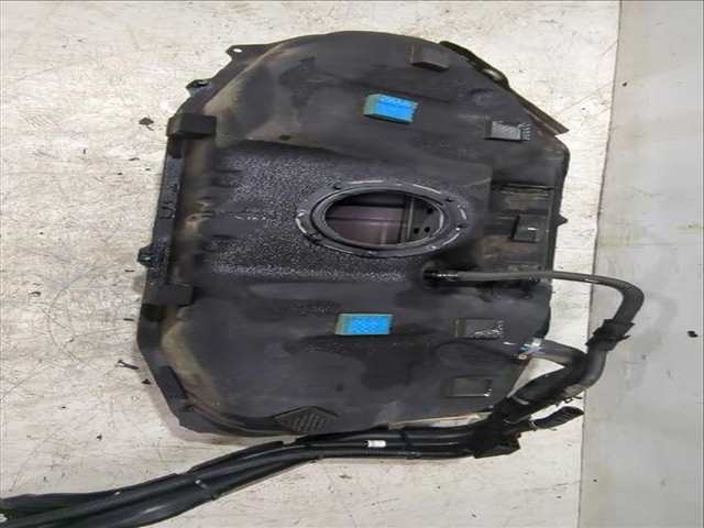 Foto 3ª: Deposito de Combustible Kia Stonic 1.0 T-GDI 101CV [G3LC G3LE] (2017)