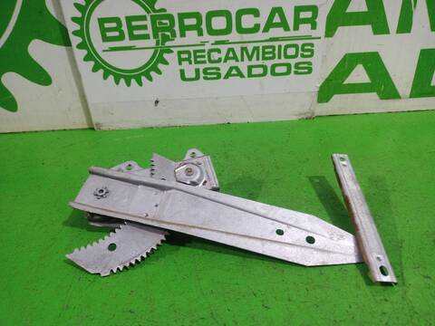 Foto 2ª: Elevalunas Manual Trasero Izquierdo Nissan Micra BASICO 54CV [CG10DE] (1998)