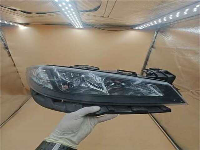 Faro Derecho Renault Laguna 1.9 CONFORT EXPRESSION [1.9 LTR. - 81 KW DCI DIESEL FAP CAT]