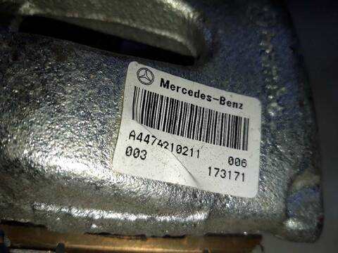 Foto 2ª: Pinza Freno Delantera Izquierdo Mercedes Vito 109/111 CDI LANG 447.601) 114CV 84KW (2014)