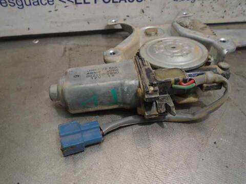 Foto 3ª: Elevalunas Manual Trasero Derecho Ford Ranger 2.5 12V TD CAT 109CV 80KW [WL] (2000)