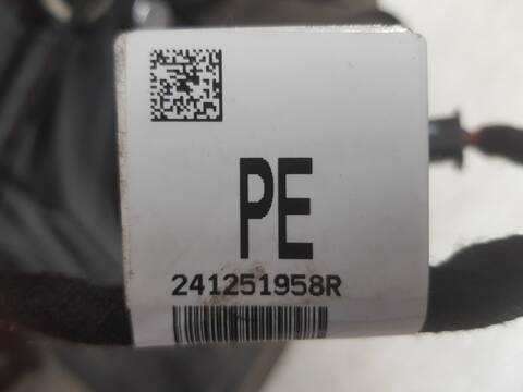 Foto 3ª: Puerta Delantera Izquierda Renault Arkana TECHNO