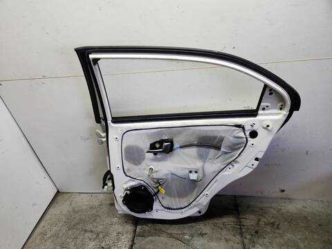 Foto 3ª: Puerta Trasera Derecha Kia Rio 1.2 CAT 84CV 62KW [DOHC] (2015)