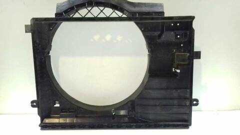 Foto 2ª: Rejilla Delantera Nissan NP300 TEKNA DOUBLE CAB 4X4 163CV 120KW [YS23] (2017)