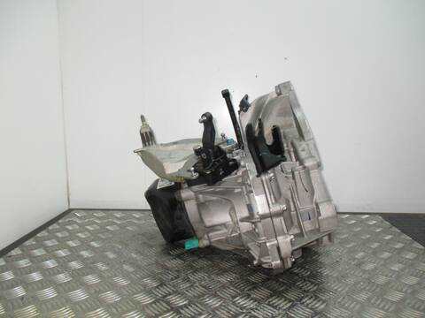 Foto 3ª: Caja Cambios Nissan Micra HR12 (2014)