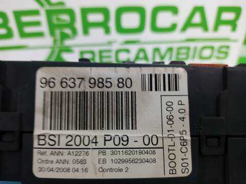 Foto 3ª: Caja Reles Fusibles Citroen C4 1.6 16V HDI BERLINA 90CV 66KW [9HXDV6ATED4] (2008)