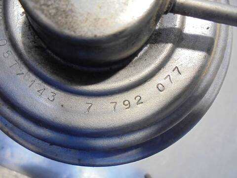 Foto 3ª: Valvula EGR Bmw Serie 1 114 118D BERLINA 122CV 90KW [204D4] (2005)