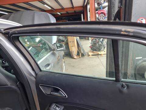 Foto 1ª: Elevalunas Manual Trasero Derecho Mercedes Clase G 230 GLA 200 CDI 156.908) 136CV 100KW [651930] (2015)