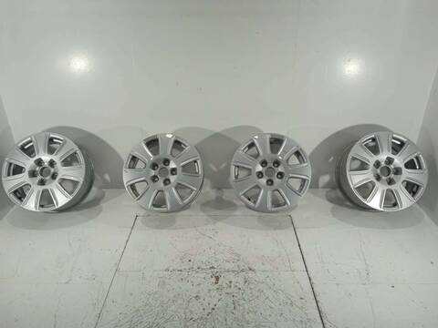 Juego LLantas Audi Q3 VERSION INDEFINIDA