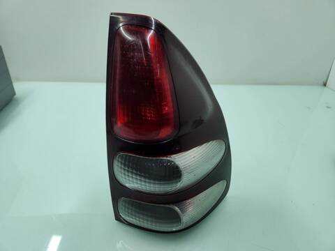 Foto 1ª: Piloto Trasero Derecho Toyota Land Cruiser 3.0 D-4D GX 163CV 120KW [1KDFTV] (2003)