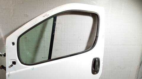 Foto 3ª: Puerta Delantera Izquierda Opel Viva FURGON 2.7T CORTO 101CV 74KW [F9Q U7] (2002)