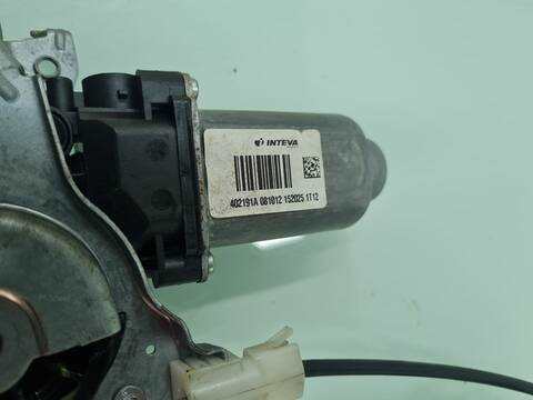 Foto 3ª: Elevalunas Manual Trasero Izquierdo Nissan Qashqai ACENTA 4X4 131CV 96KW [R9M] (2009)