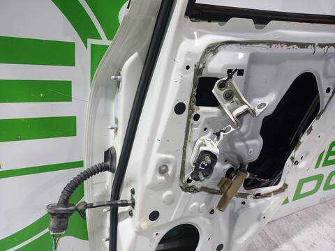 Foto 3ª: Puerta Trasera Derecha Nissan Juke ACENTA 117CV 86KW [HR16DE] (2012)