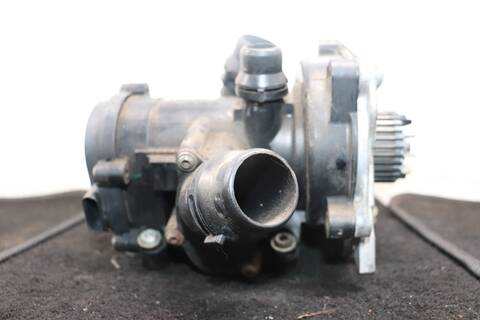 Foto 2ª: Termostato Volkswagen Golf GTI 211CV 155KW (2009)