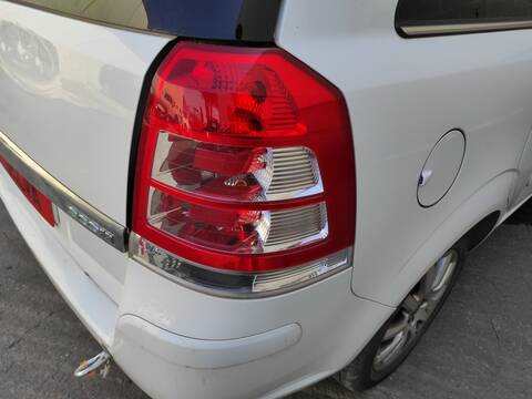 Piloto Trasero Derecho Opel Zafira Z17DTR
