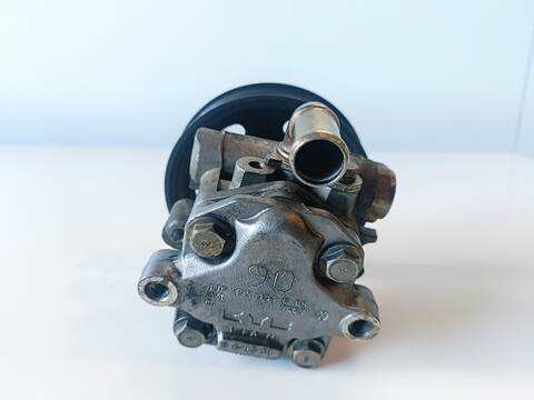 Foto 3ª: Bomba de Direccion Audi A3 1.6 ATTRACTION 102CV (1997)