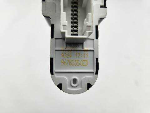 Foto 3ª: Botonera Elevalunas Peugeot 208 ACTIVE 75CV 55KW [HM05] (2020)