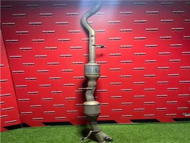 Foto 4ª: Tubo de Escape Mercedes Vito 109/111 CDI WORKER COMPACTA CDI CAT 114CV 84KW FURGON [R9M 503] (2018)