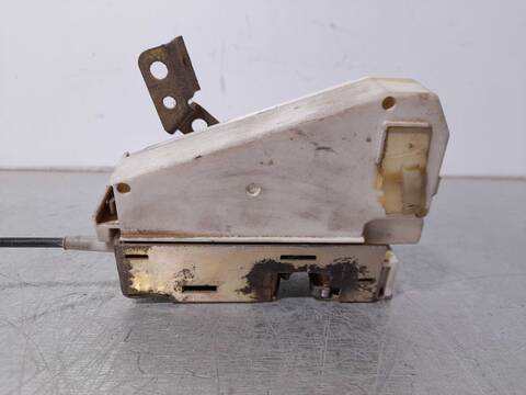 Foto 4ª: Cerradura Puerta Trasera Derecha Ford Escort 1.8 TD TURNIER BERLINA 90CV 66KW [RFS] (1999)