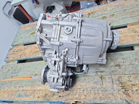 Caja Transfer Land Rover Defender D250 MHEV 4X4 249CV 183KW