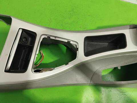 Foto 2ª: Consola Central Bmw Serie 3 315 2.0 16V 143CV [N43B20A] (2005)