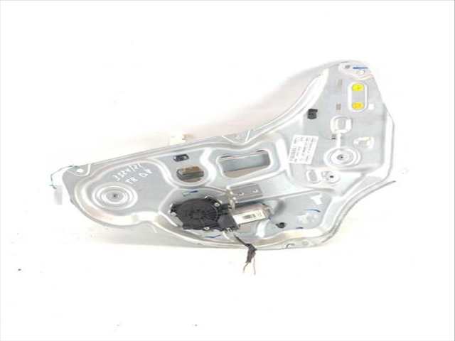 Foto 3ª: Elevalunas Manual Trasero Derecho Hyundai ix35 1.7 CRDI (2009)