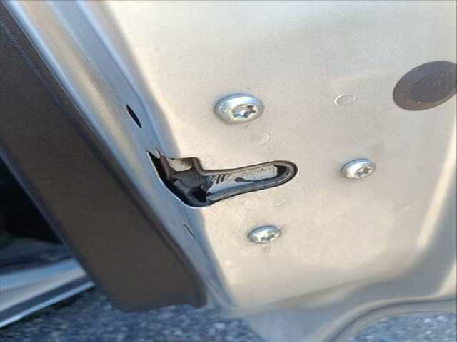Cerradura Puerta Trasera Derecha Opel Corsa SELECTIVE 75CV 55KW