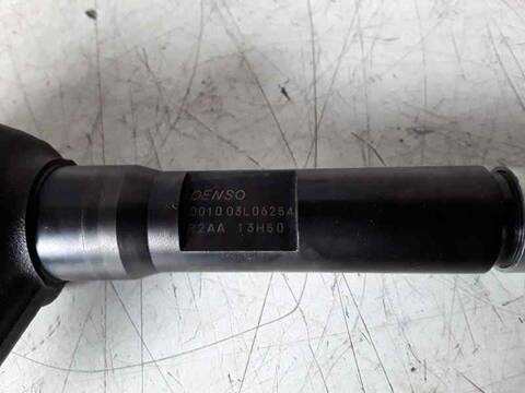Foto 2ª: Inyectores Mazda 3 BERLINA (2008)