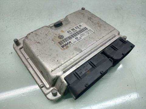 Foto 2ª: Centralita Motor ECU Volkswagen Transporter 2.5 TDI 88CV 65KW FURGONETA [AJT] (2001)