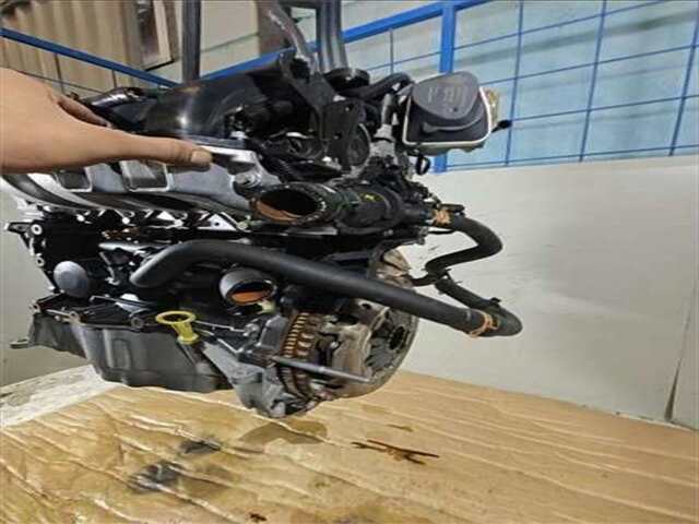Foto 3ª: Motor Completo Renault Megane 1.6 EMOTION [1.6 LTR. - 83 KW CAT] II BERLINA 5P (10.2002-_) [K4M 812]