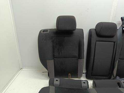 Foto 3ª: Asientos Traseros Nissan Qashqai N-STYLE 116CV 85KW [K9K] (2020)