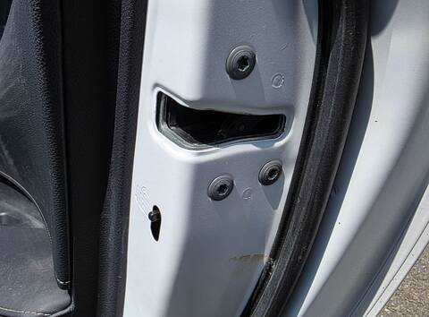 Cerradura Puerta Trasera Derecha Toyota Corolla HYBRID STYLE EDITION 140CV 103KW