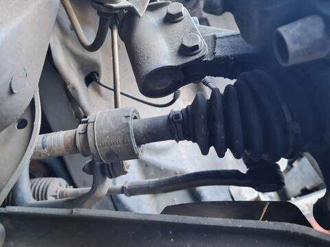 Transmision Delantera Izquierda Renault Clio AUTHENTIQUE 75CV 55KW