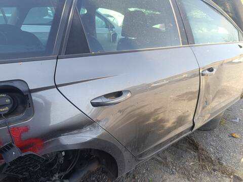 Puerta Trasera Derecha Seat Leon FR 150CV 110KW