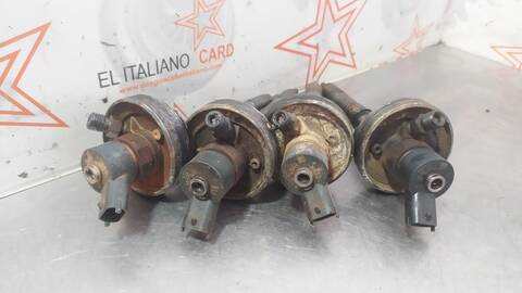 Foto 2ª: Inyectores Renault Mascott FG 120. 35/55/65 CABINA INDIVIDUAL 116CV 85KW [ZD3A604] (2006)