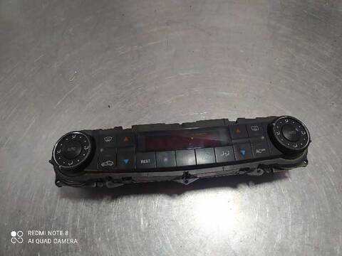 Foto 2ª: Mando Climatizador Mercedes Clase C 160 350 219.356) 272CV 200KW [272964] (2004)