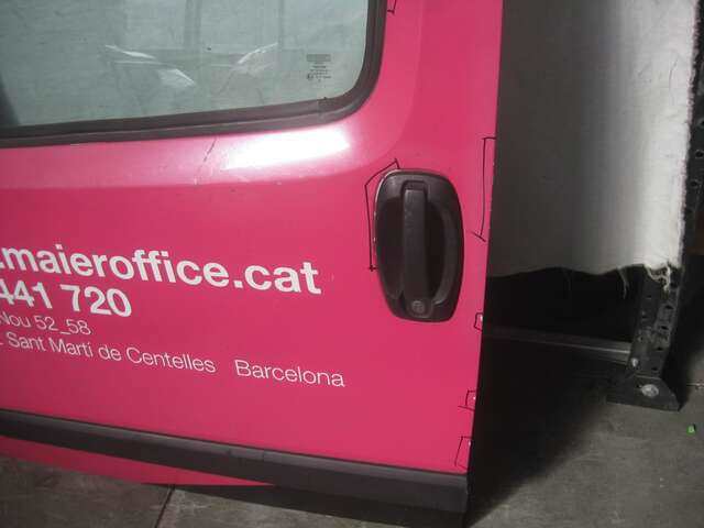 Foto 2ª: Puerta Delantera Izquierda Citroen Nemo 1.3 HDI FURGON FURGON AA_) [199A9000] (2012)