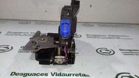 Foto 3ª: Cerradura Puerta Delantera Derecha Audi A3 2.0 FSI AMBITION 150CV 110KW [AXW] (2003)