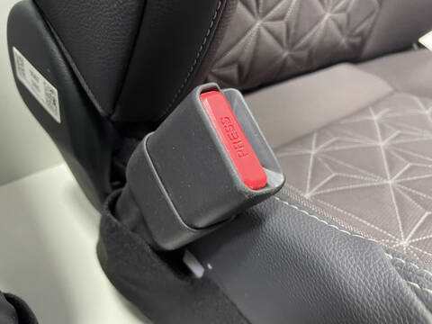 Foto 3ª: Asientos Traseros Toyota Yaris M15A (2022)