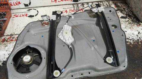 Foto 3ª: Elevalunas Eléctrico Delantero Izquierdo Mercedes Clase A 140 266920 (2004)