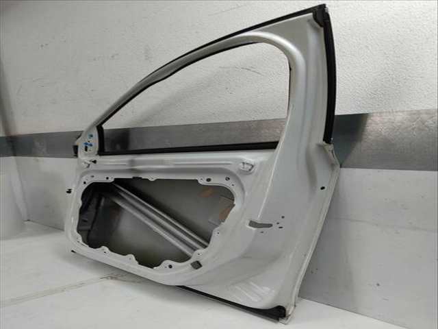 Foto 2ª: Puerta Delantera Derecha Volvo V40 122 CV 90KW [B4204T38] (2018)