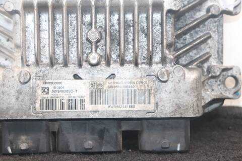 Foto 2ª: Centralita Motor ECU Citroen C3 1.4 HDI X (2002)
