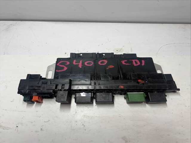 Foto 1ª: Caja Reles Fusibles Mercedes Clase S 220 BERLINA