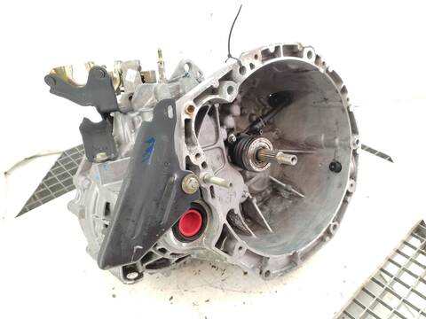 Foto 3ª: Caja Cambios Nissan Primera 1.9 16V TD CAT BERLINA 120CV 88KW (2001)