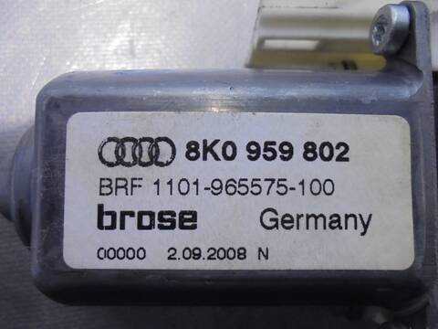 Foto 3ª: Elevalunas Eléctrico Delantero Izquierdo Audi A4 BASICO AVANT 143CV 105KW [CAG] (2008)