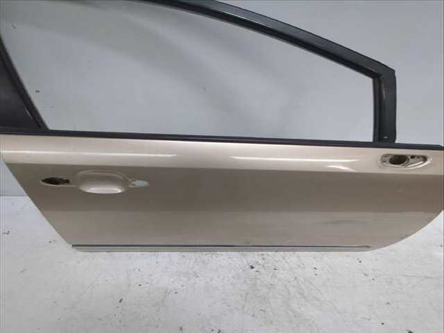 Foto 2ª: Puerta Delantera Derecha Kia Carens 2.0 CRDI 140 140CV [D4EA] (2006)